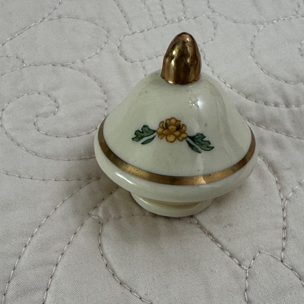Lenox Cream and Gold Decorative Accent